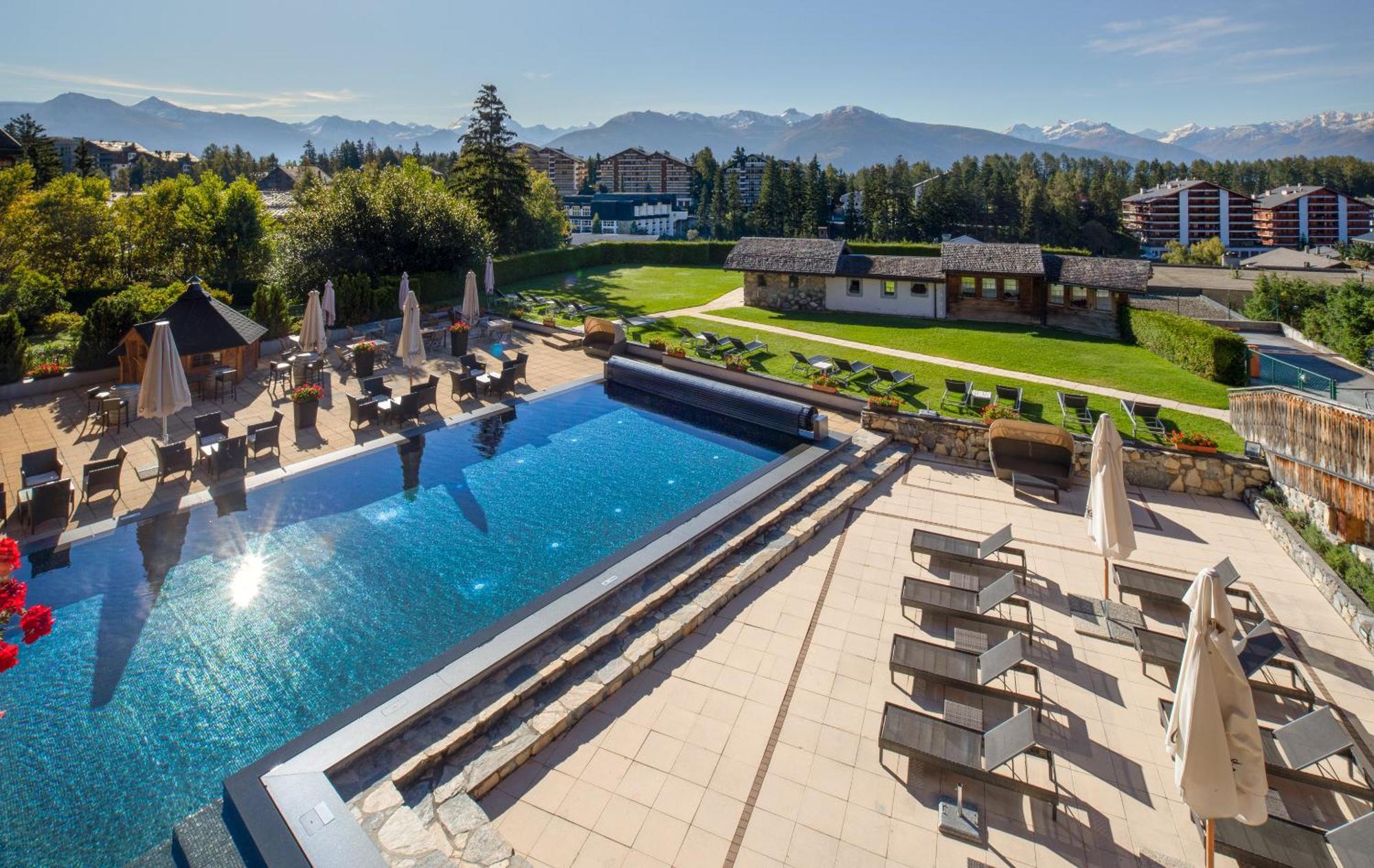 Hostellerie Du Pas De L'Ours "Relais Et Chateaux" Crans-Montana Kültér fotó
